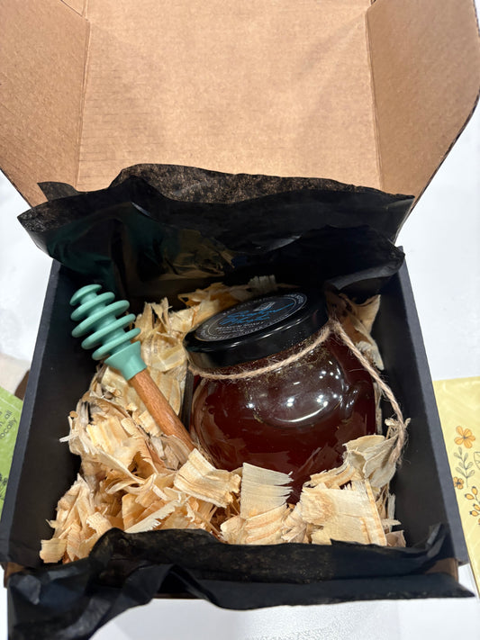 Premium Estate Honey Gift Box + Honey Dipper + Bonus